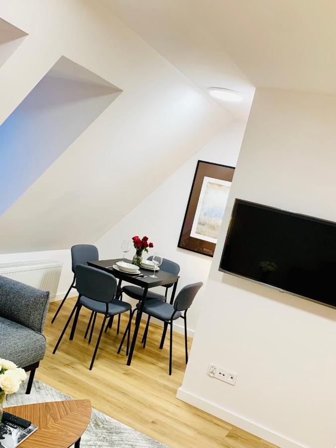 Hotel, Apartament Pod Zlotym Lwem W Samym Centrum Miasta Z Darmowym Parkingiem VII Kłodzko Eksteriør bilde